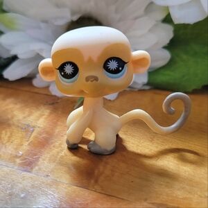 Littlest Pet Shop LPS #834 Monkey Yellow Brown Blue Eyes